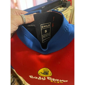 Child Body Glove Wetsuit Size S Red and Blue